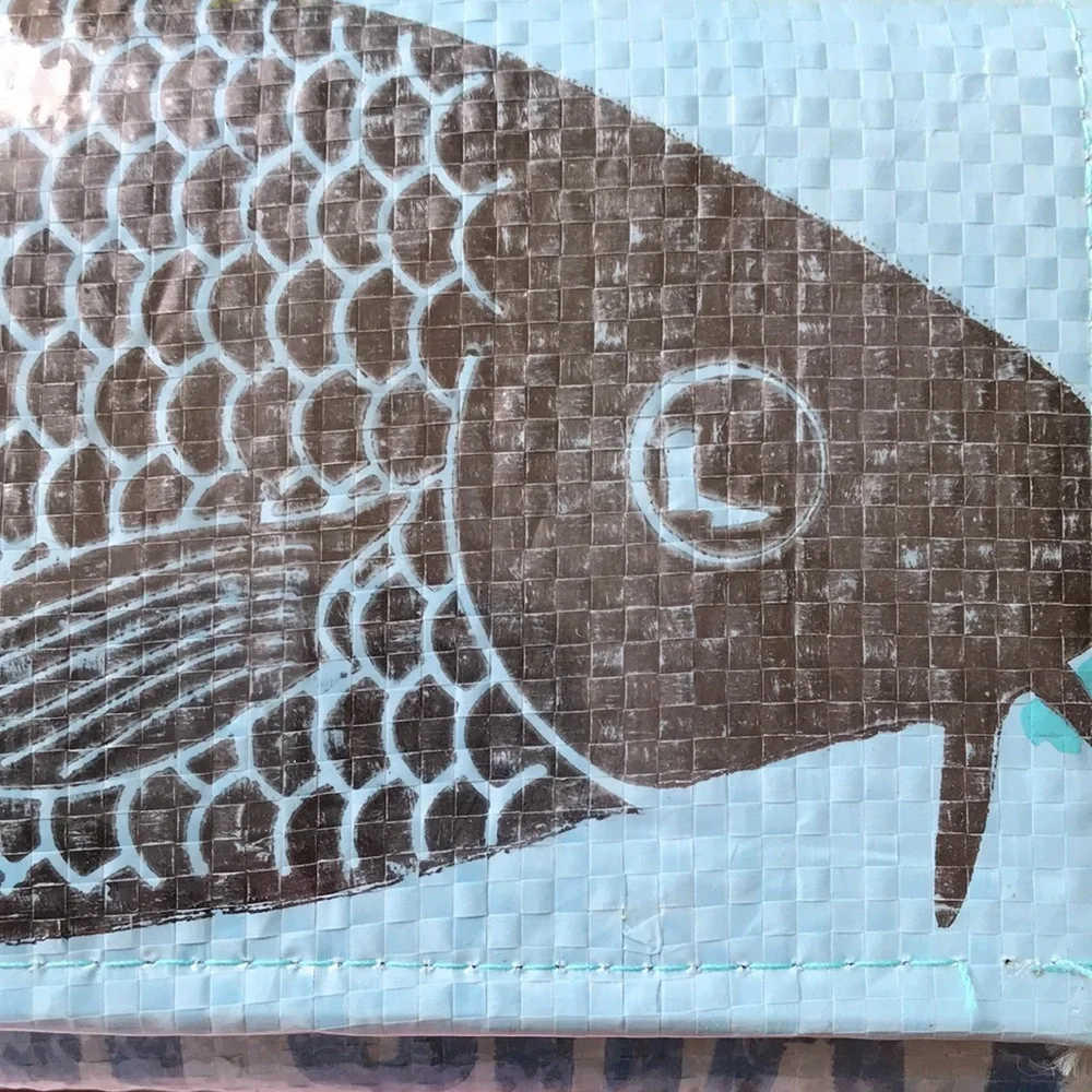 Cambodia Fish Clutch. - Picture 2 of 6